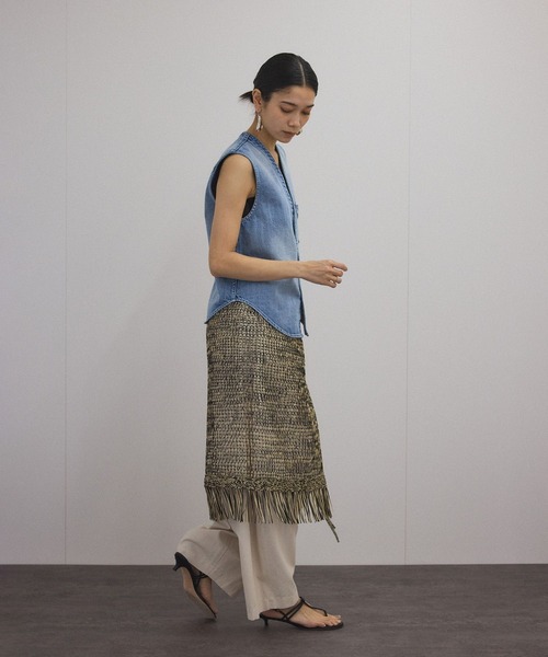 RED CARD TOKYO(レッドカード)の「【RED CARD TOKYO(レッドカードトーキョー)for SALON】別注GILET blouse / デニムジレベスト(ベスト・レディース・ブルー系その他6・FREE)」の6枚目の写真