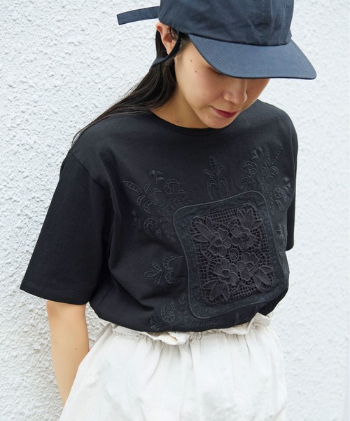 yuni コットンレース刺繍Tシャツ △コットンレース刺繍Tシャツ（Tシャツ/カットソー）｜yuni