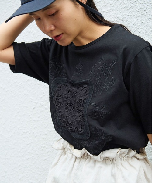 △コットンレース刺繍Tシャツ（Tシャツ/カットソー）｜yuni