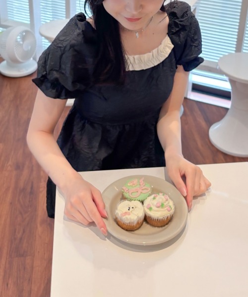 Mejoul(メジュール)の「スクエアネックバッグオープン リボンワンピース(ワンピース・レディース・ブラック・M/L)」の13枚目の写真