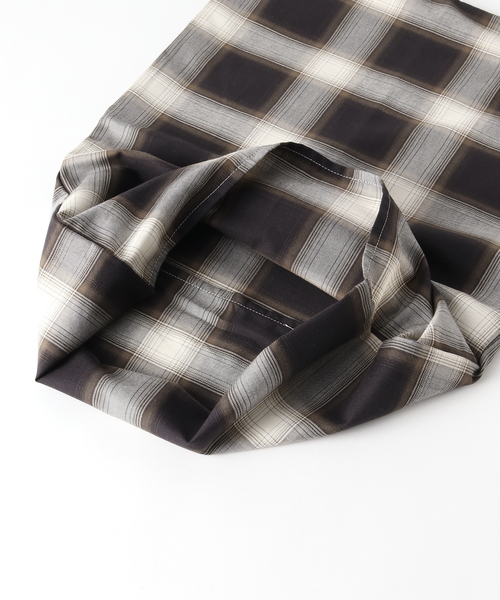 ACME FURNITURE(アクメファニチャー)の「OMBRE CHECK PILLOW CASE 43x63 ピローケース(インテリア雑貨・レディース・ブラウン・FREE)」の4枚目の写真