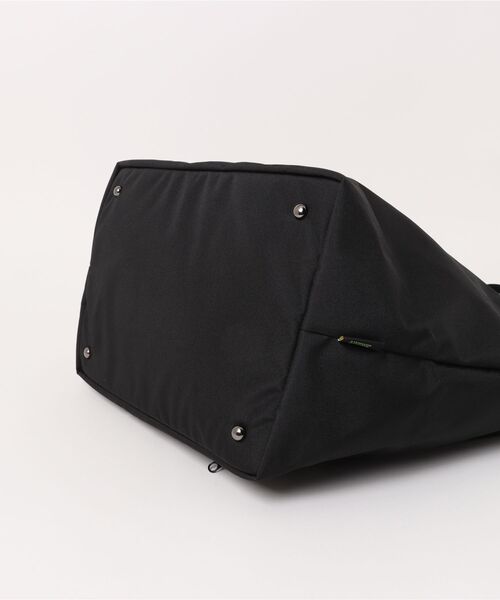 maison vert(メゾンヴェール)の「【CORDURA re/cor生地使用】コーデュラ撥水ビッグトート キャリーオンベルト付き(トートバッグ・レディース・ブラック・FREE)」の3枚目の写真