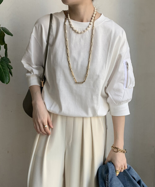DouDou(ドゥドゥ)の「【WEB限定】MA1ポケット切替プルオーバー(Tシャツ/カットソー・レディース・ブラック/カーキ/オフホワイト・FREE)」の10枚目の写真