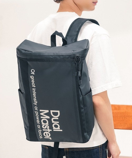 JEANS MATE(ジーンズメイト)の「【Dual Master/デュアルマスター】ターポリンスクエアバックパック(バックパック/リュック・メンズ・ブラック/シルバー・FREE)」の1枚目の写真