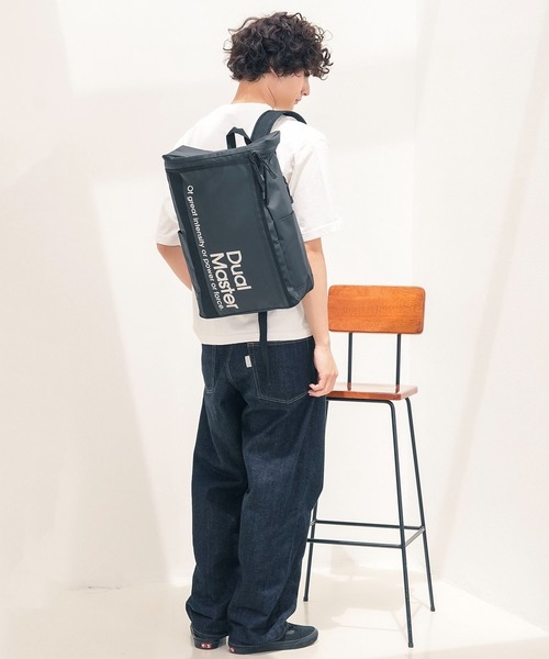 JEANS MATE(ジーンズメイト)の「【Dual Master/デュアルマスター】ターポリンスクエアバックパック(バックパック/リュック・メンズ・ブラック/シルバー・FREE)」の14枚目の写真