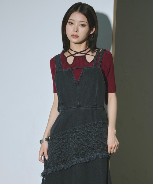 Ezick(エジック)の「2way design code neck イレリブ配色トップス(ニット/セーター・レディース・パープル/ネイビー/ブラック/サックスブルー/ブラウン/ボルドー・FREE)」の16枚目の写真