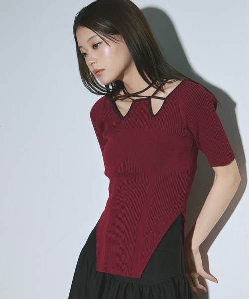 Ezick(エジック)の「2way design code neck イレリブ配色トップス(ニット/セーター・レディース・パープル/ネイビー/ブラック/サックスブルー/ブラウン/ボルドー・FREE)」の12枚目の写真