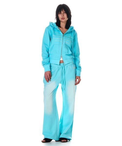 BEEDEN(ビーデン)の「EMBROIDERY JUST FIT ZIP HOODIE(パーカー・レディース・ホワイト/ブルー/グレー・FREE)」の6枚目の写真