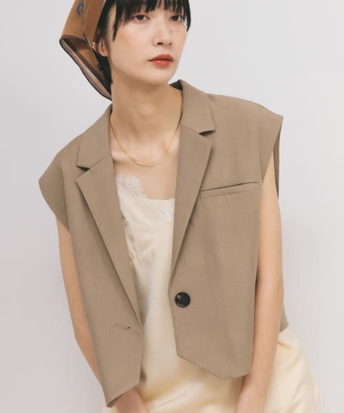 KBF（ケイビーエフ）の「ルーズテーラードベスト（その他アウター・レディース・ベージュ系その他/ブラック・ONE）」の21枚目の写真