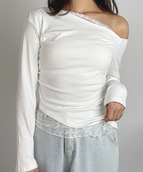 VIVID LADY（ビビッドレディー）の「レース レイヤード風 オフショルダー Tシャツ 長袖（Tシャツ/カットソー・レディース・アイボリー/ブラック/ライトブルー・FREE）」の20枚目の写真