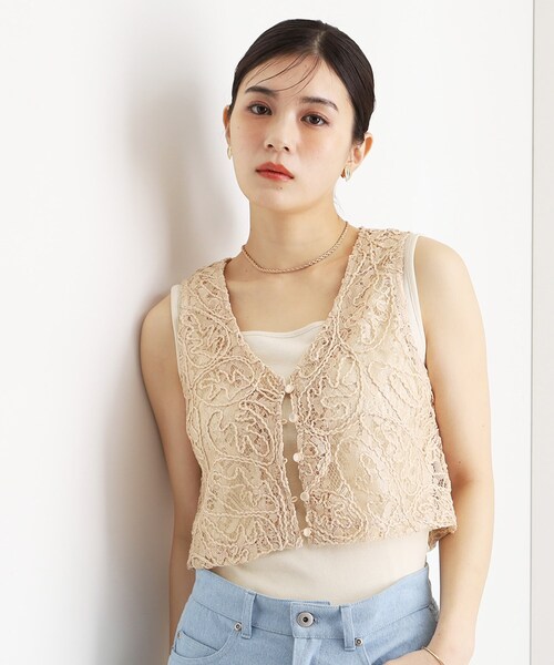 THE SHOP TK (ザ ショップ ティーケー )の「◆コード刺繍ベスト(ベスト・レディース・ベージュ系6/ブラック系6・99)」の2枚目の写真