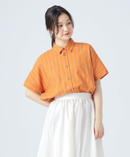 BEAMS HEART(ビームスハート)の「先染め ストライプ ボリューム シャツ(シャツ/ブラウス・レディース・チャコールグレー/オレンジ/ベージュ・FREE)」の1枚目の写真