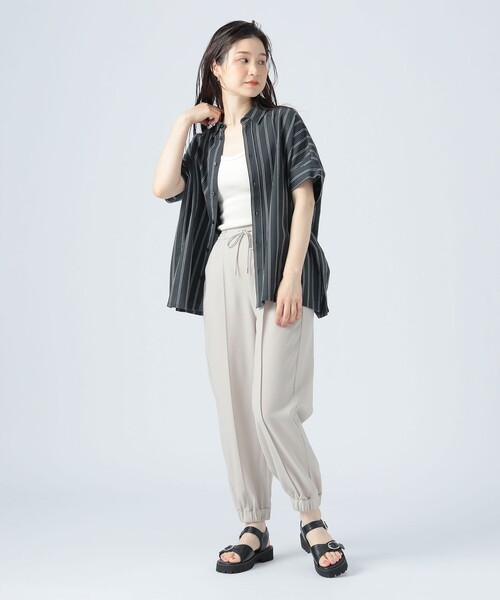 BEAMS HEART(ビームスハート)の「先染め ストライプ ボリューム シャツ(シャツ/ブラウス・レディース・チャコールグレー/オレンジ/ベージュ・FREE)」の9枚目の写真