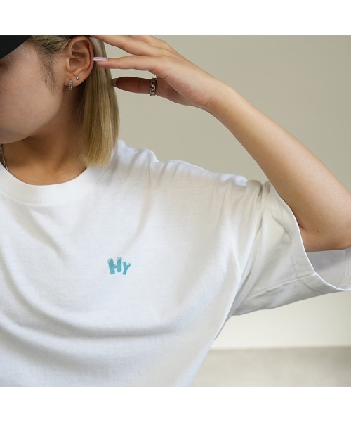 BASIS(ベイシス)の「バックデライトロゴ ビッグシルエット ユニセックス Tシャツ(Tシャツ/カットソー・レディース・ホワイト×グリーン/ホワイト×ブルー/ホワイト×ピンク・MEDIUM/LARGE)」の17枚目の写真