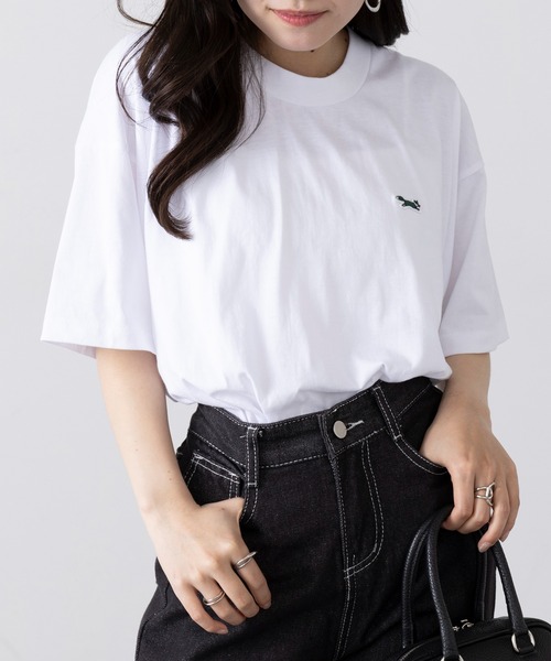 PENNEYS(ぺニーズ)の「【THE FOX】別注 キツネワッペンRound body ワンポイントTシャツ 丸胴キツネTシャツ(Tシャツ/カットソー・レディース・ブラック/ホワイト・M/S)」の1枚目の写真