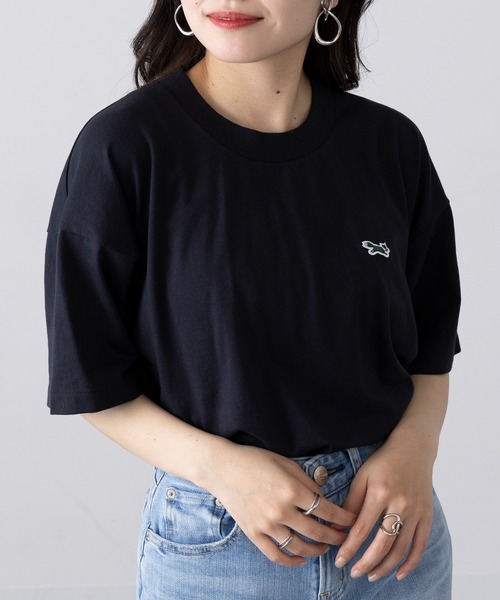 PENNEYS(ぺニーズ)の「【THE FOX】別注 キツネワッペンRound body ワンポイントTシャツ 丸胴キツネTシャツ(Tシャツ/カットソー・レディース・ブラック/ホワイト・M/S)」の2枚目の写真
