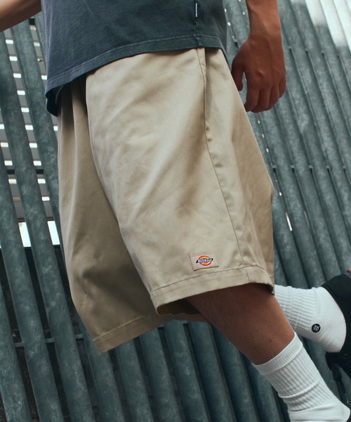 Dickies（ディッキーズ）の「【ROOPTOKYO別注】Dickies/ディッキーズ EASY WORK SHORTSイージーワークショーツ 2026年春夏（チノパンツ・メンズ・ダークネイビー/ブラック/カーキ/チャコールグレー・S/M/L/XL）」の3枚目の写真