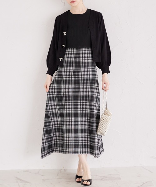 tocco closet(トッコ クローゼット)の「取り外し可能なビジューリボン付きカーディガン(カーディガン/ボレロ・レディース・ブラック/ホワイト/ピンク・M)」の10枚目の写真
