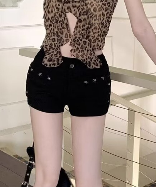ダークブラウンリブトップスとデニムショートパンツセット ダメージ加工デニムショートパンツ | レディース,パンツ,デニム