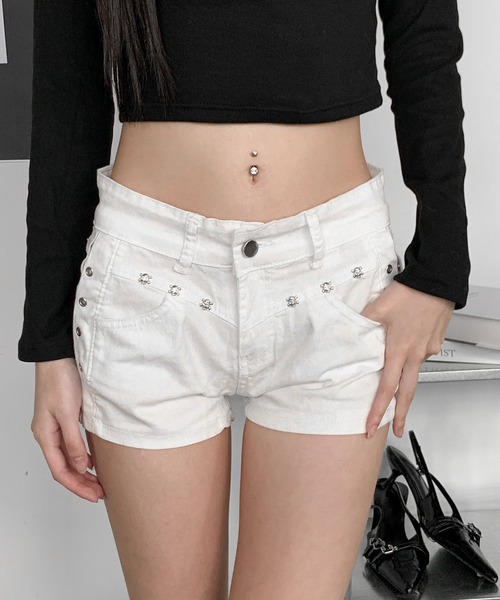 【希少】doublet ダブレット ショートパンツ シルバー 刺繍スタッズ 2025年最新】doublet ショートパンツ・ハーフパンツの人気アイテム