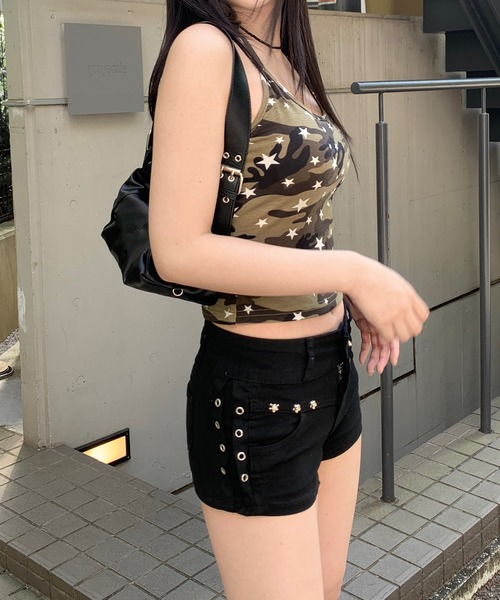 lilful（リルフル）の「スカルスタッズ付き サイドアイレット