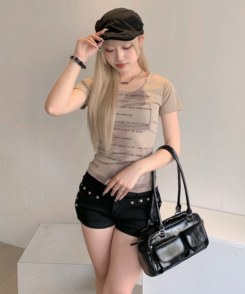 lilful（リルフル）の「★お気に入り数2万人突破！/累計販売点数6,000点！★【スタイル盛れ確定！】アソートスタッズ付き サイドアイレット ハイウエストデザイン デニムショートパンツ（デニムパンツ・レディース・ブラック/ホワイト/ブルー/ブルー系その他・M/S/L）」の22枚目の写真