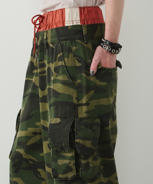 AIVER（アイバー）の「AIVER　カモレイヤードカーゴパンツ（カーゴパンツ・メンズ・チャコールグレー/カーキ・SMALL/MEDIUM/LARGE）」の22枚目の写真