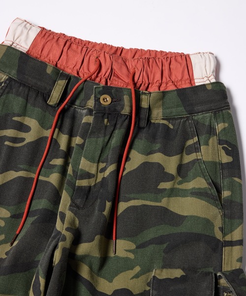 AIVER（アイバー）の「AIVER　カモレイヤードカーゴパンツ（カーゴパンツ・メンズ・チャコールグレー/カーキ・SMALL/MEDIUM/LARGE）」の5枚目の写真