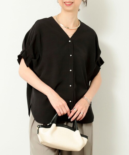 MICO COULIER(ミコクリエ)の「サップタンブラーシャツ(シャツ/ブラウス・レディース・キャメル/ラベンダー/チャコールグレー/グレイッシュベージュ・38)」の1枚目の写真