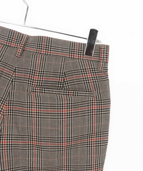 THEOREM(セオレム)の「mp13721- Plaid Pattern Ankle Tapered Pants チェック柄テーパードパンツ(その他パンツ・メンズ・チェック/グレー系その他・L/XL/S/M)」の3枚目の写真