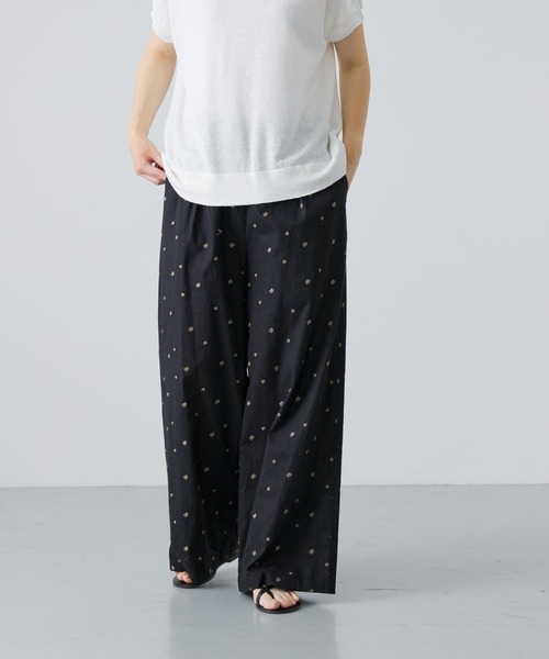 かぐれ（カグレ）の「小花刺繍イージーパンツ（その他パンツ・レディース・ブラック/イエロー・FREE）」の11枚目の写真