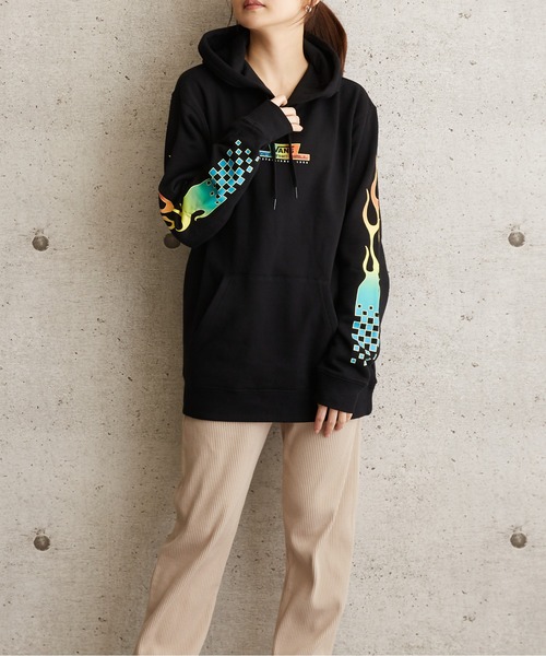 B'day(ビーデイ)の「VANS M GLOW FLAME プルPK VN0A541BBLK(パーカー・メンズ・ブラック・X-SMALL)」の9枚目の写真