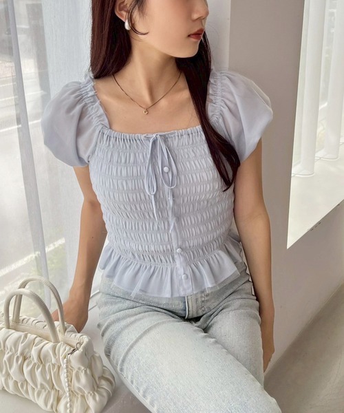 one after another NICE CLAUP（ワンアフターアナザーナイスクラップ）の「シャーリングブラウス（シャツ/ブラウス・レディース・ブラック/ホワイト/サックスブルー・FREE）」の3枚目の写真