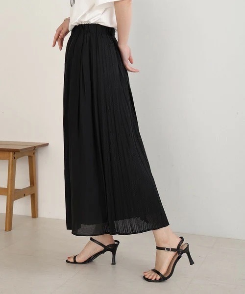 Bou Jeloud（ブージュルード）の「パンチングレザータックフレアスカート（スカート・レディース・グレー/ブラック/レッド・FREE）」の16枚目の写真