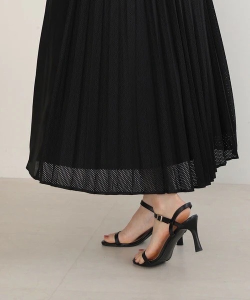 Bou Jeloud（ブージュルード）の「パンチングレザータックフレアスカート（スカート・レディース・グレー/ブラック/レッド・FREE）」の21枚目の写真