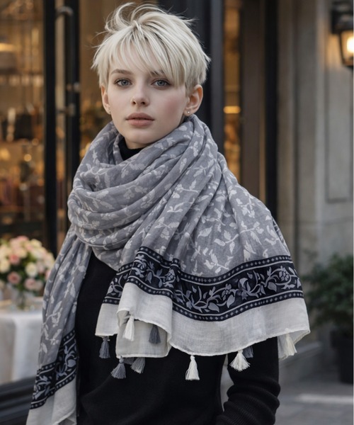 NOLITA LABORATORY(ノリータラボラトリー)の「【 NOLITA / ノリータ 】花柄 ボヘミアン タッセル ストール スカーフ ショール 大判ストール レディース 薄手 総柄 フリンジ付き ショール マフラー(ストール/ショール・レディース・ブルー/ローズ/グレー/イエロー/ブラック・FREE)」の3枚目の写真