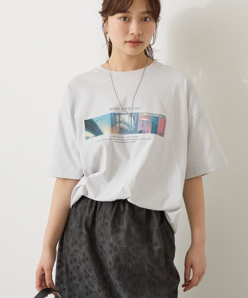 AMERICAN HOLIC（アメリカンホリック）の「ボックスフォトTシャツ（Tシャツ/カットソー・レディース・ライトグレー/オフホワイト/ブラック・M/L）」の11枚目の写真