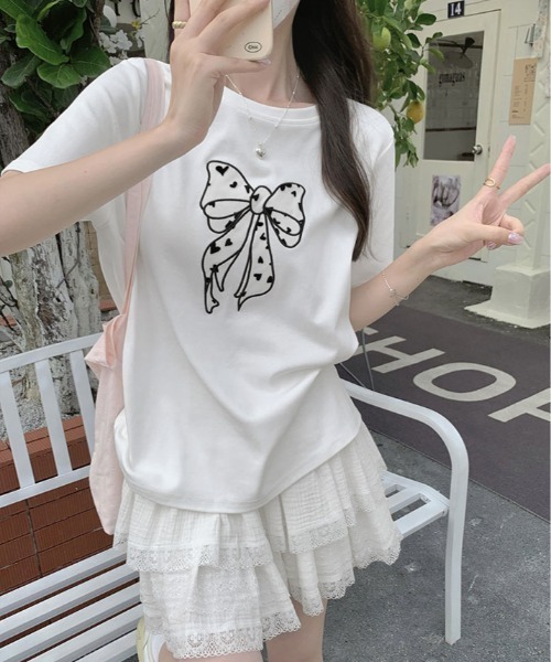 kirakiraShop(キラキラショップ)の「リボン 刺繍 デザイン Tシャツ(Tシャツ/カットソー・レディース・ブラック/グレー/ホワイト・FREE)」の5枚目の写真