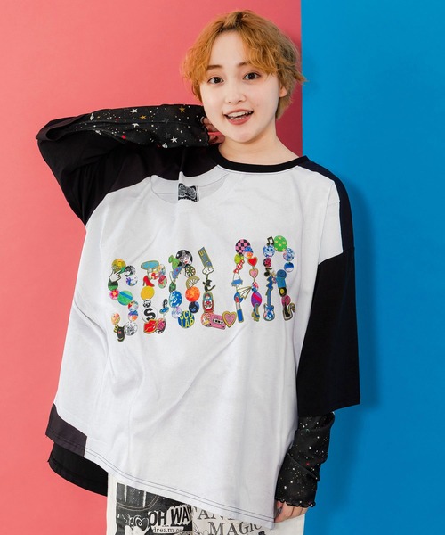 スカラー ScoLar ロゴバッヂトリックアート柄Tシャツ （ブルー） スカラー ScoLar ロゴバッヂトリックアート柄Tシャツ （ブルー