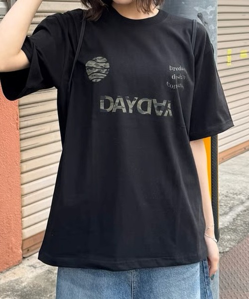 DAYDAY（デイデイ）の「ゲームロゴ S/S Ｔシャツ（Tシャツ/カットソー・レディース・ホワイト/ブラック・XL/L/M）」の3枚目の写真