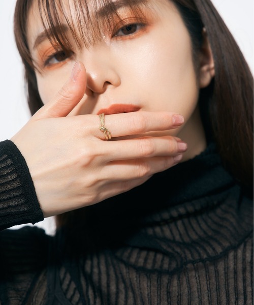 Jewel closet by L&Co.(ジュエルクローゼットバイエルアンドコー)の「K18 ヘビ/スネーク リング(リング・レディース・イエローゴールド・13号/15号)」の5枚目の写真