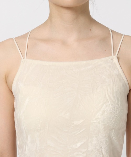 LOWRYS FARM(ローリーズファーム)の「ベロアバンドゥ 579415(キャミソール・レディース・アイボリー/ブラック・FREE)」の6枚目の写真
