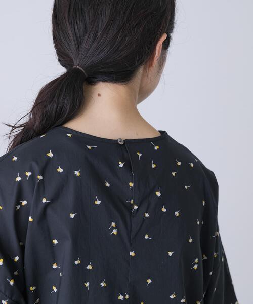 かぐれ（カグレ）の「小花ドロストプルオーバー（シャツ/ブラウス