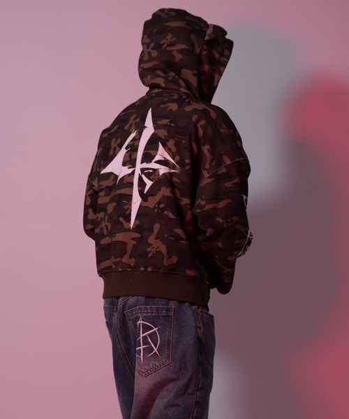 LOVE KILLER(ラブキラー)の「A'GEM/9 × .kom 『LOVE KILLER/ラブ キラー』CAMO LOGO CAT ZIP-UP HOODIE/ カモフラロゴ キャットジップアップパーカー(パーカー・メンズ・グレー・FREE)」の11枚目の写真