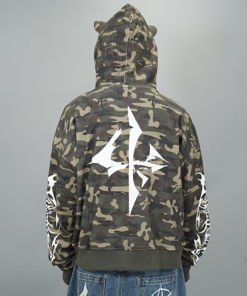 LOVE KILLER(ラブキラー)の「A'GEM/9 × .kom 『LOVE KILLER/ラブ キラー』CAMO LOGO CAT ZIP-UP HOODIE/ カモフラロゴ キャットジップアップパーカー(パーカー・メンズ・グレー・FREE)」の4枚目の写真