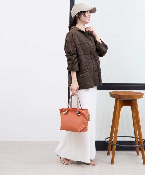 VIOLAd'ORO（ヴィオラドーロ）の「【VIOLAd'ORO】BIANCA-ナイロントートバッグ（トートバッグ・レディース・オレンジ・FREE）」の2枚目の写真