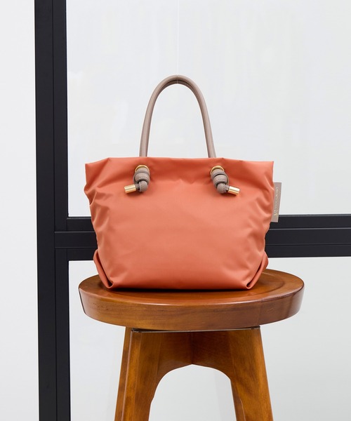 VIOLAd'ORO（ヴィオラドーロ）の「【VIOLAd'ORO】BIANCA-ナイロントートバッグ（トートバッグ・レディース・オレンジ・FREE）」の9枚目の写真