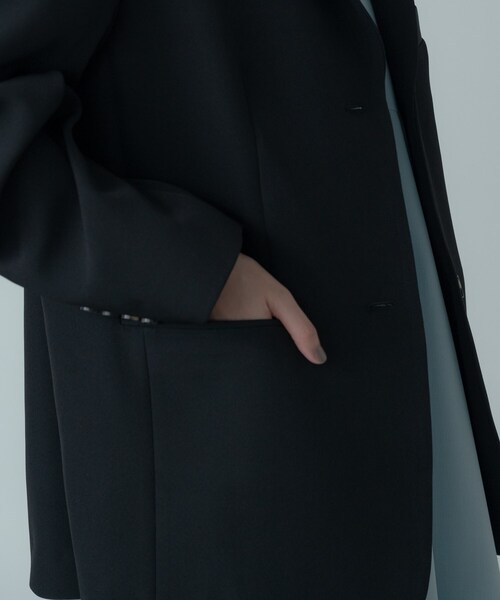 GALLEST（ギャレスト）の「ダブルクロスオーバージャケット（テーラードジャケット・レディース・ブラック/ベージュ・38/34）」の5枚目の写真