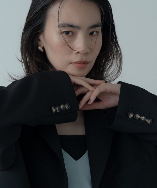 GALLEST（ギャレスト）の「ダブルクロスオーバージャケット（テーラードジャケット・レディース・ブラック/ベージュ・38/34）」の6枚目の写真