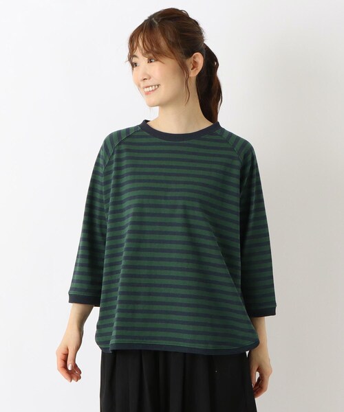 one'sterrace(ワンズテラス)の「ゆったりラグラン 7分袖ボーダープルオーバー(Tシャツ/カットソー・レディース・ブルー系その他7/ブラック系8/ブラウン系8/ネイビー系5・02)」の4枚目の写真